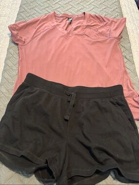 Old Navy Black Drawstring Athletic Shorts